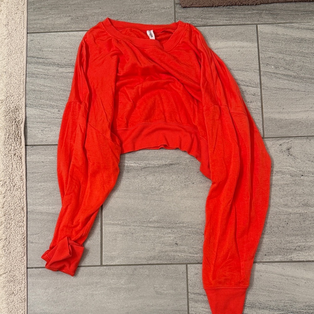 Splits59 Red Cropped Long Sleeve Top size large